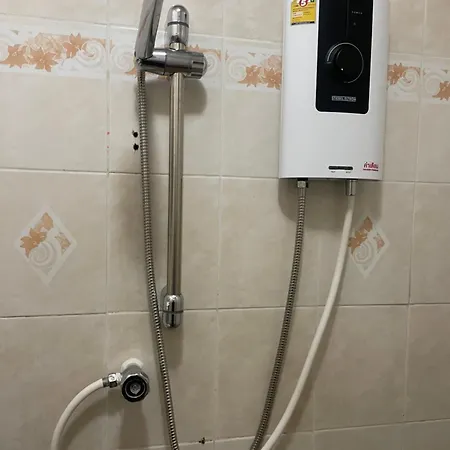 Viriyapon 1St Floor Apartment
